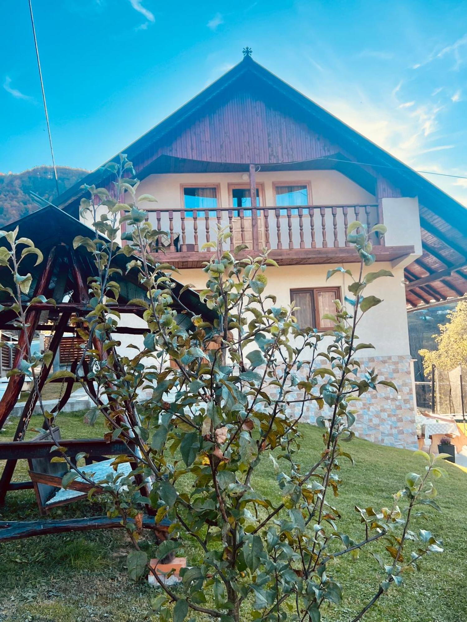 Cabana Baraj Apuseni Mountains Mihoesti Luaran gambar